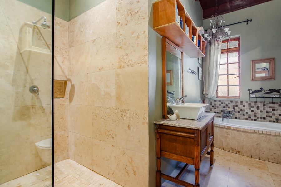 5 Bedroom Property for Sale in Bertville Western Cape